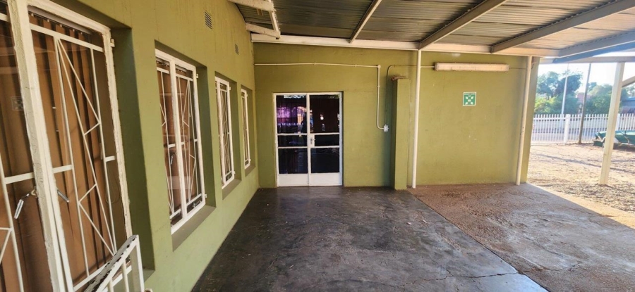 4 Bedroom Property for Sale in Bellvue Northern Cape